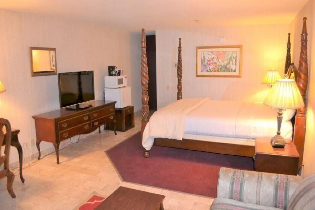 Merced Inn & Suites Εξωτερικό φωτογραφία