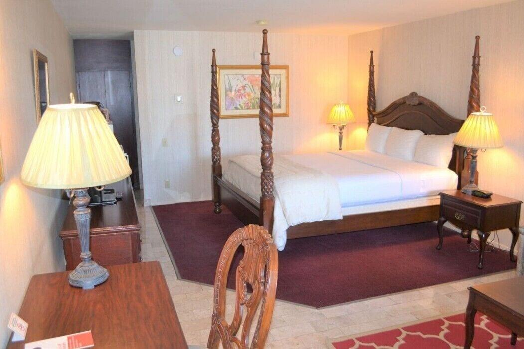 Merced Inn & Suites Εξωτερικό φωτογραφία